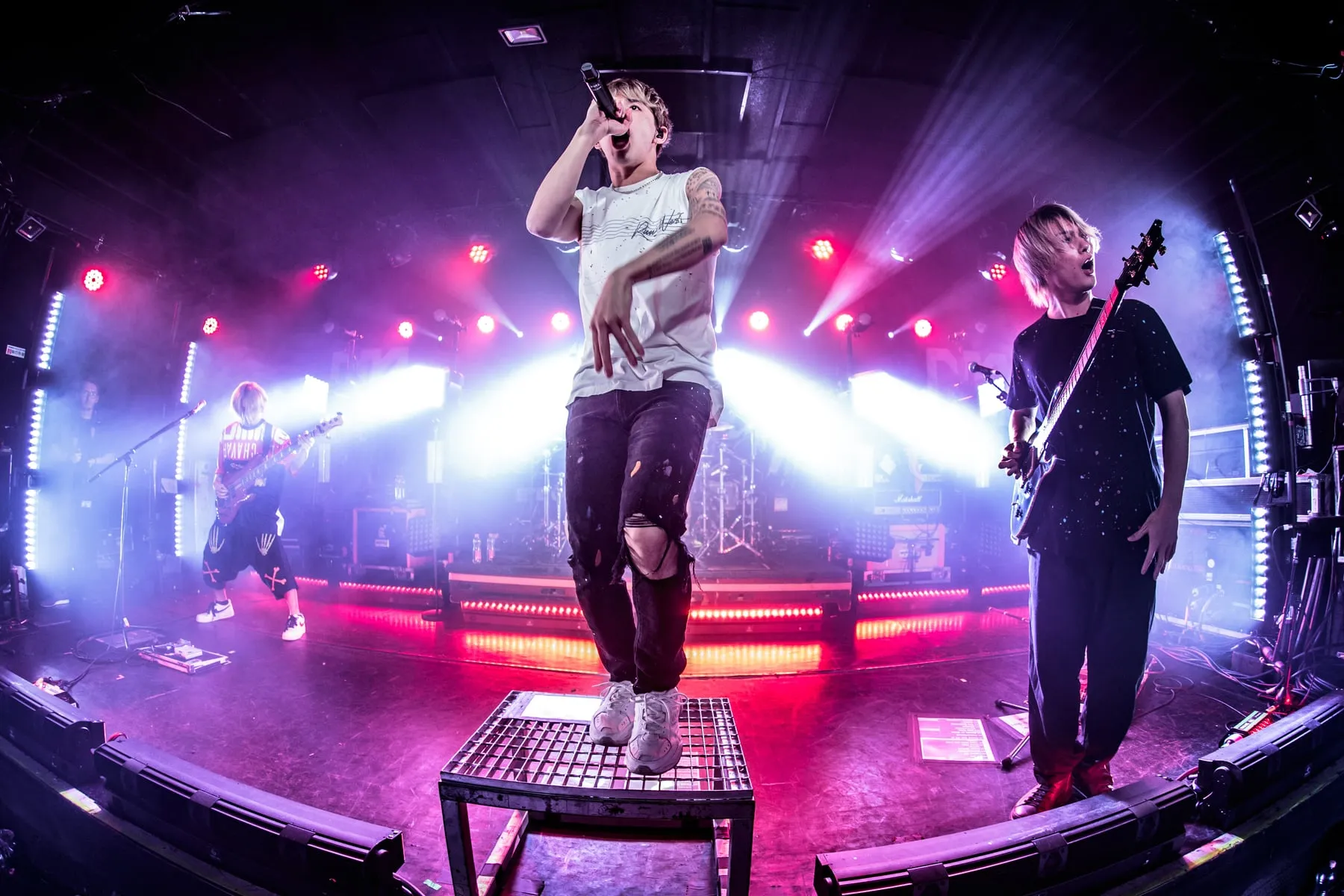 One Ok Rock band photograph