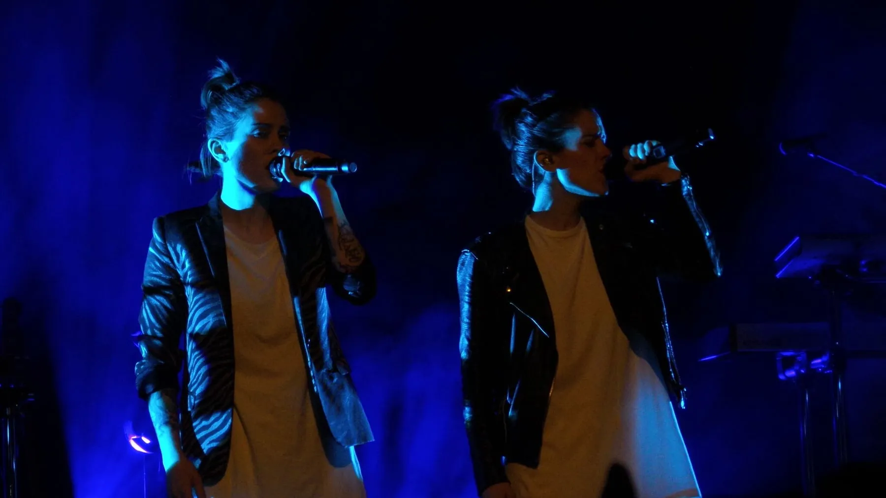 Tegan and Sara band photograph