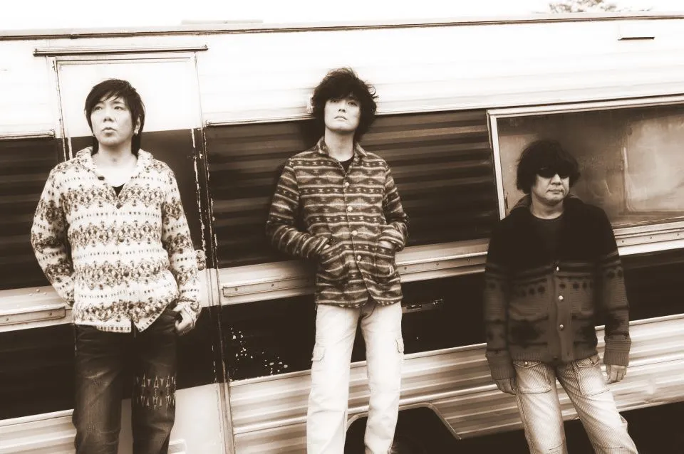 The Pillows band photograph