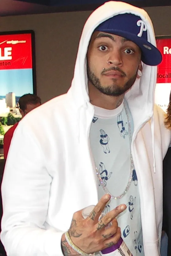 Travie McCoy band photograph